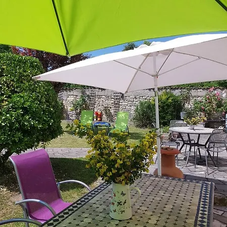 Au Bellefleur Bed & Breakfast 3*